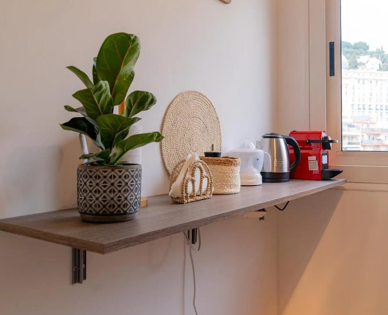2 Pieces - 4 Personnes - Entierement Equipe Et Idealement Situe Proche Toutes Commodites Menton Apartment